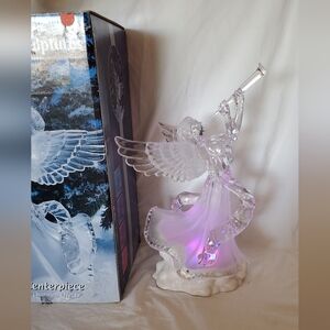 Heritage Mint Acrylic Angel Centerpiece Vintage 2003 Changing Colors